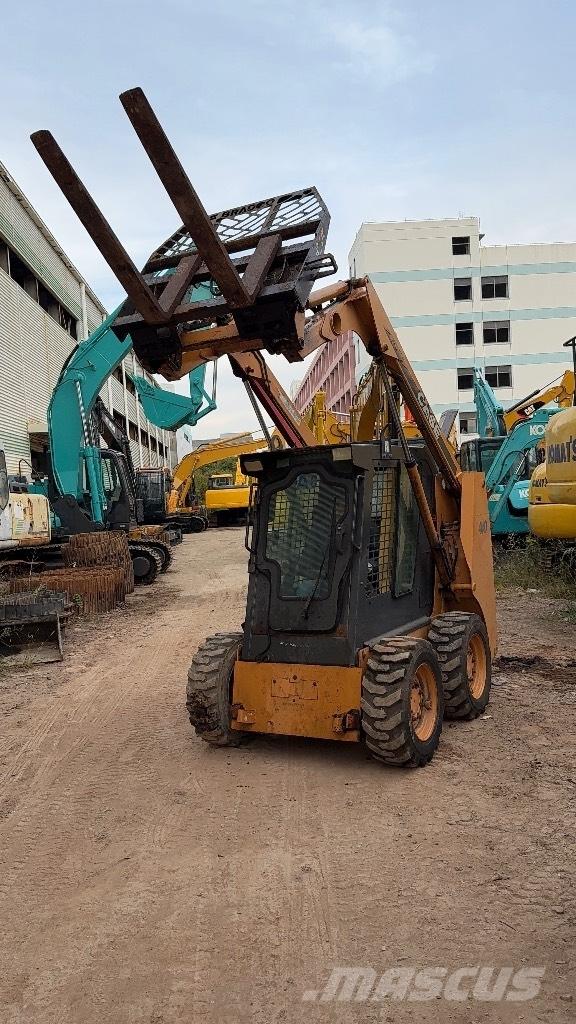 CASE 410 Міні-навантажувачі