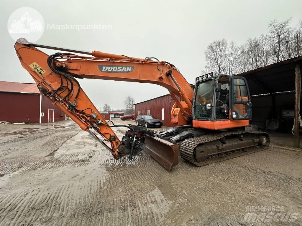 Doosan DX 235 LCR Гусеничні екскаватори