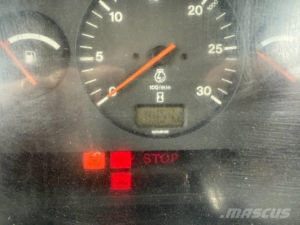 Valtra Valmet 865 Трактори