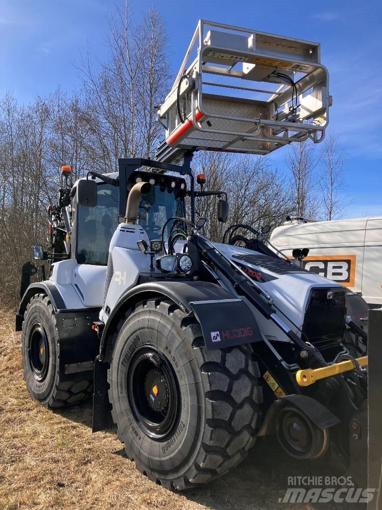 Huddig 1370 T Екскаватори-навантажувачі