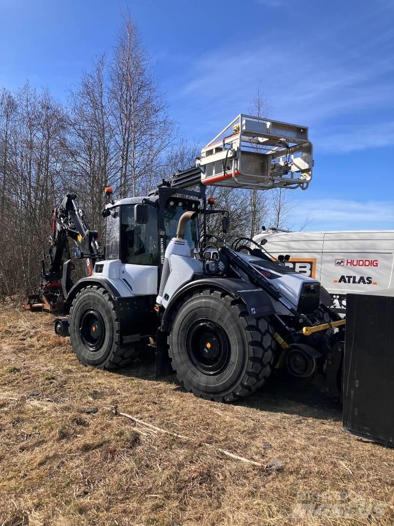 Huddig 1370 T Екскаватори-навантажувачі