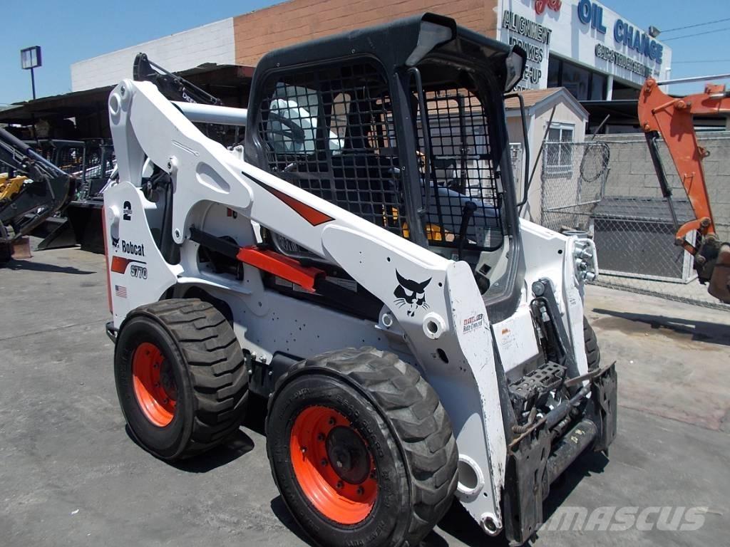 Bobcat S770 Міні-навантажувачі