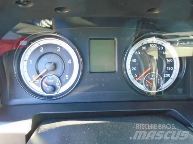 Dodge Ram 5500 Евакуатори