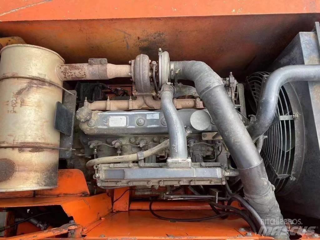 Doosan DH 225 LC-7 Гусеничні екскаватори
