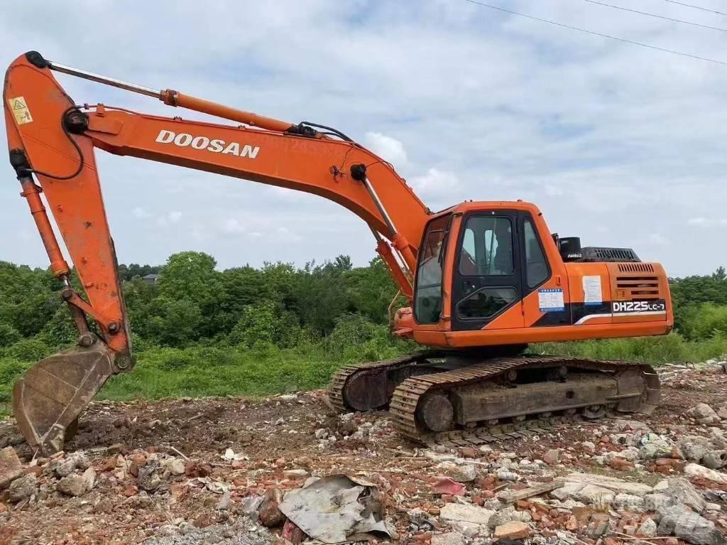 Doosan DH 225 LC-7 Гусеничні екскаватори