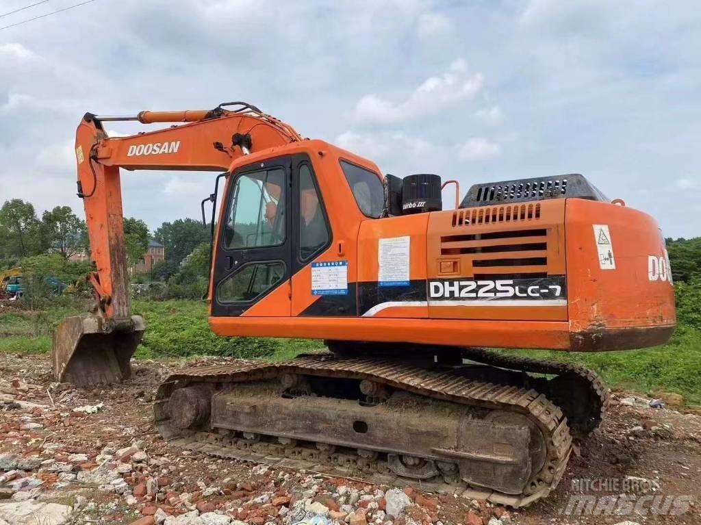 Doosan DH 225 LC-7 Гусеничні екскаватори