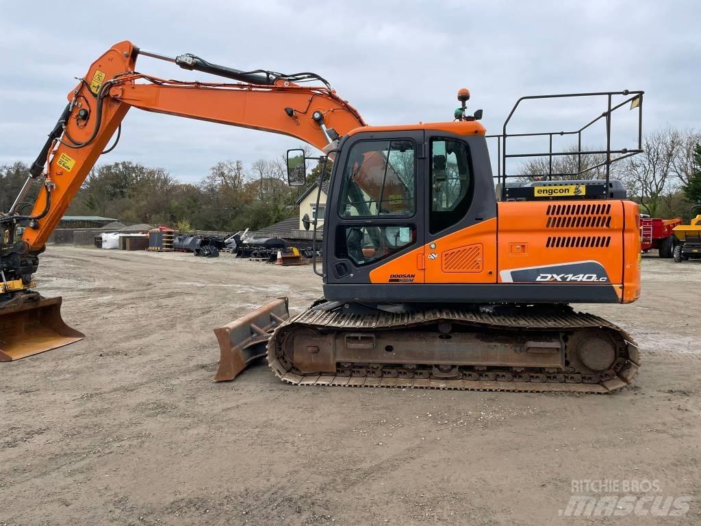 Doosan DX140LC-5 Гусеничні екскаватори