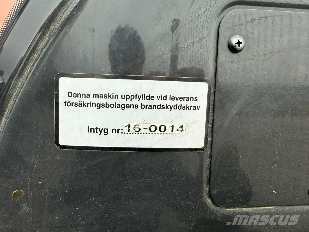 Hitachi ZX 300 LC-6 Гусеничні екскаватори