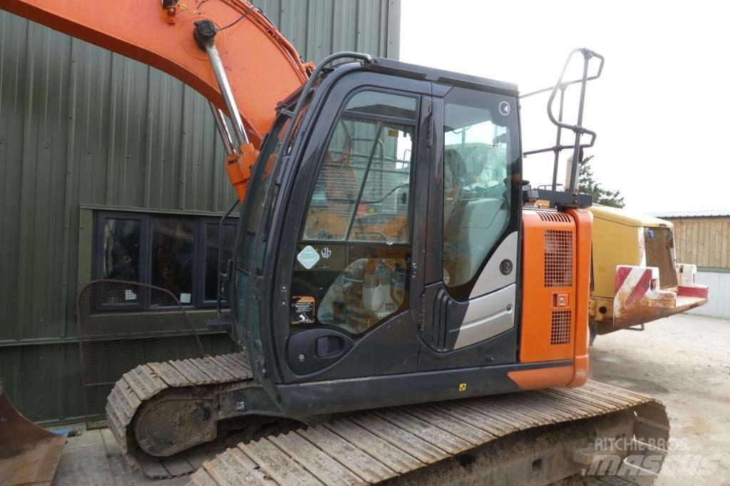 Hitachi ZX 135 US-6 Гусеничні екскаватори