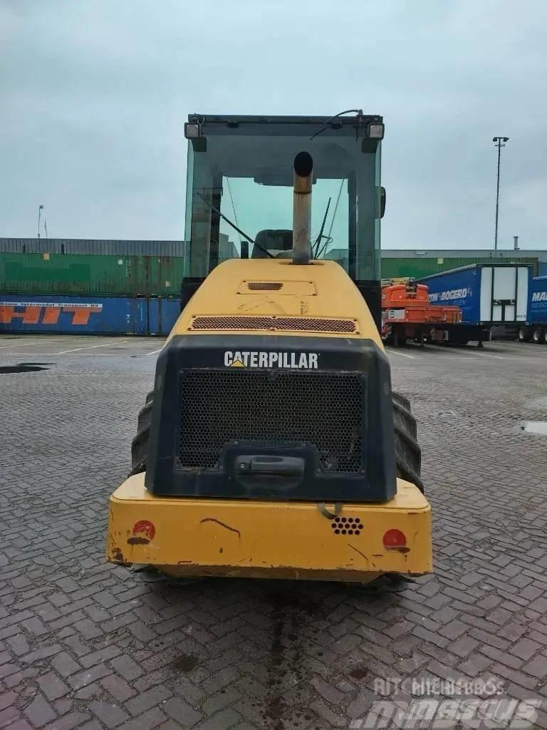 CAT CP 44 Грунтові котки