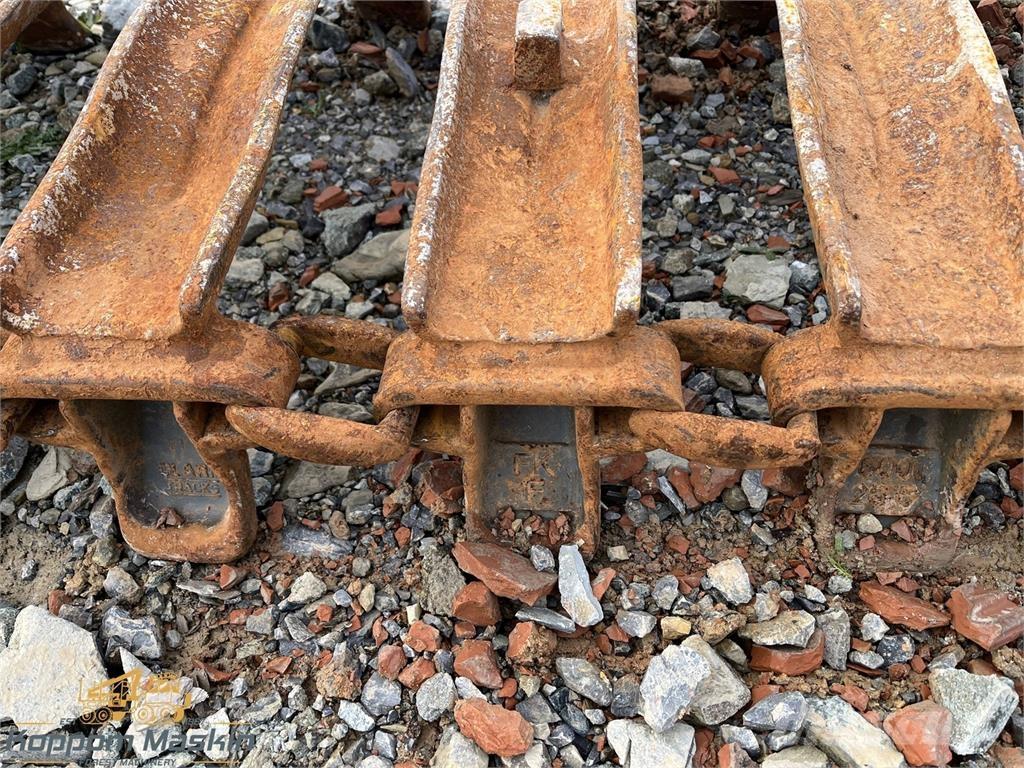 Clark ATF 600x26,5 Цепи / Гусениці