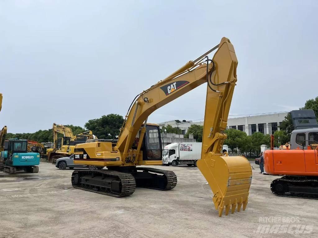 CAT 320 B L Гусеничні екскаватори