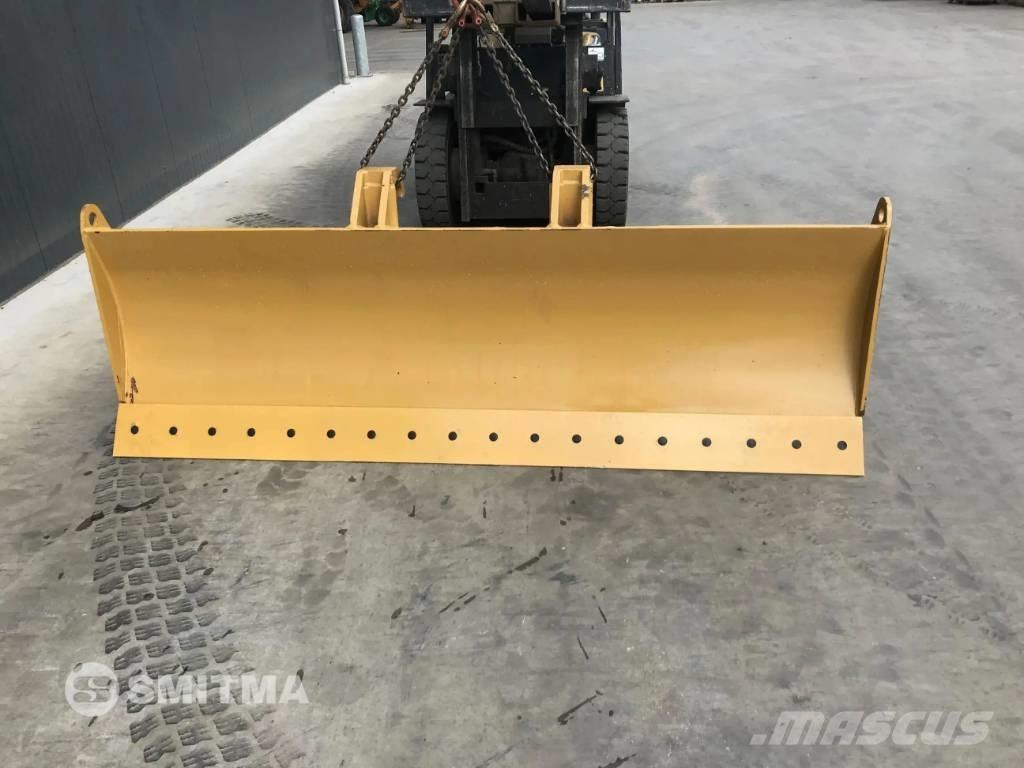 CAT 12K Леміші