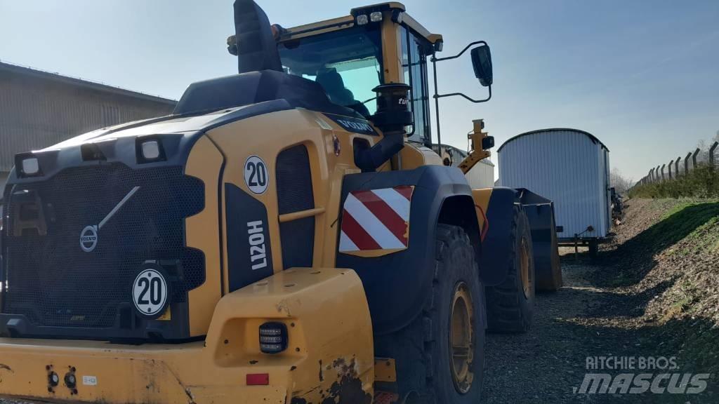 Volvo L 120 H Фронтальні навантажувачі