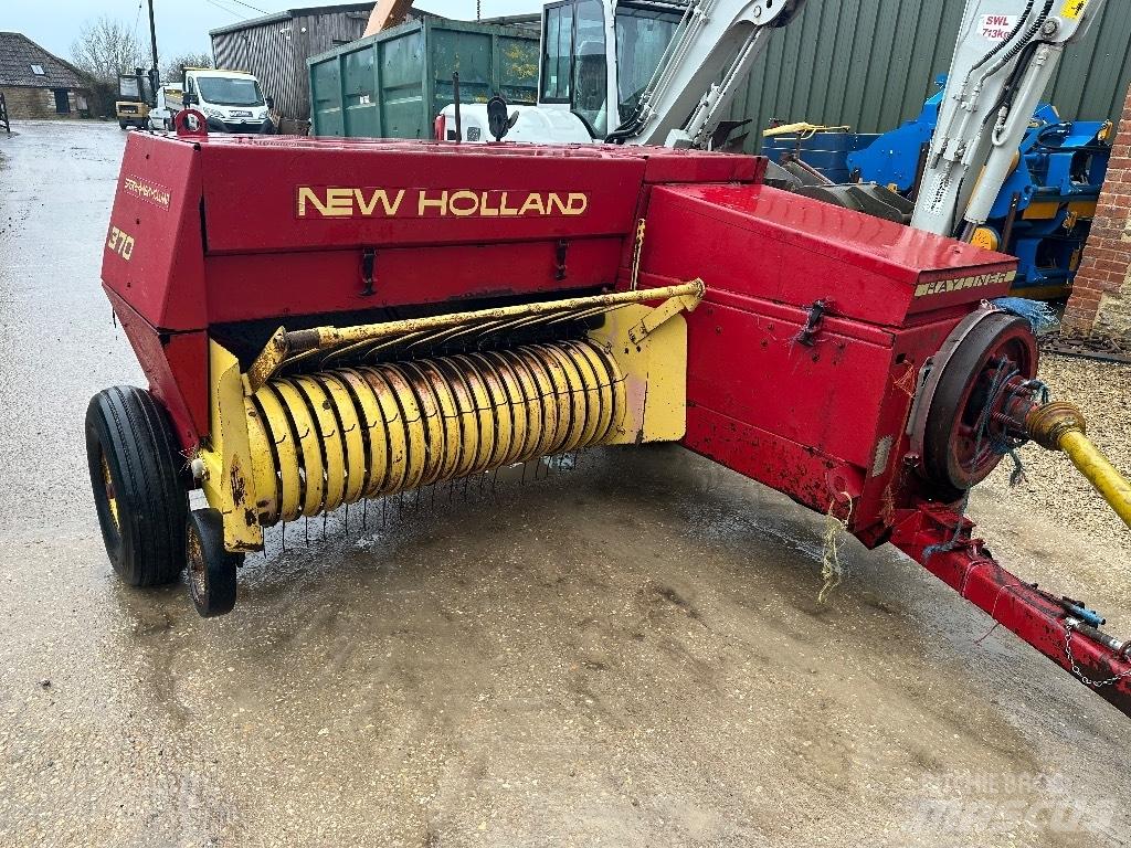 New Holland 370 Тюкові прес-підбирачі