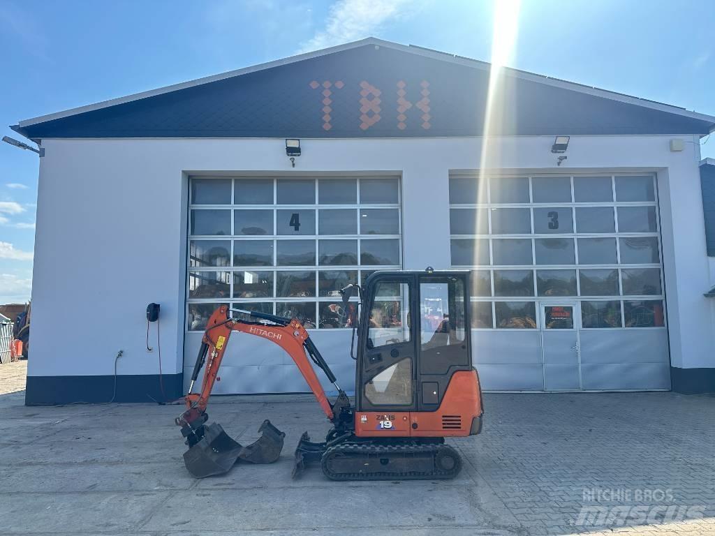 Hitachi ZX 19-6 Міні-екскаватори < 7т
