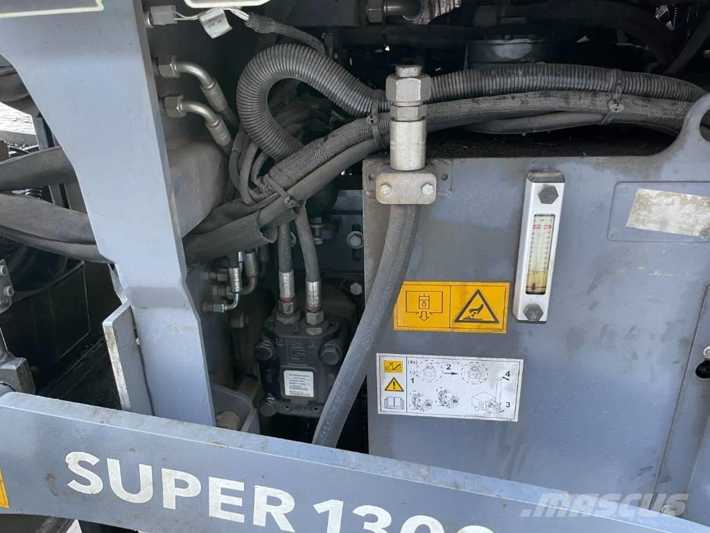 Vögele SUPER 1300-3I Асфальтовкладачі
