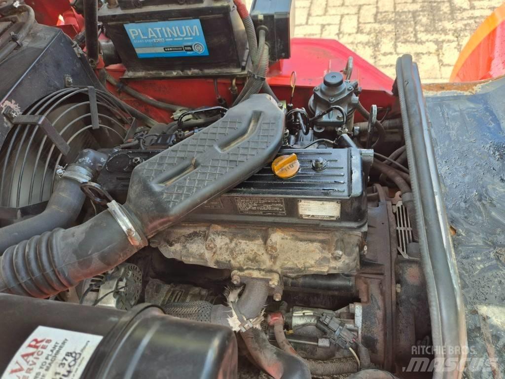 Manitou MI30D S1E3 Дизельні навантажувачі