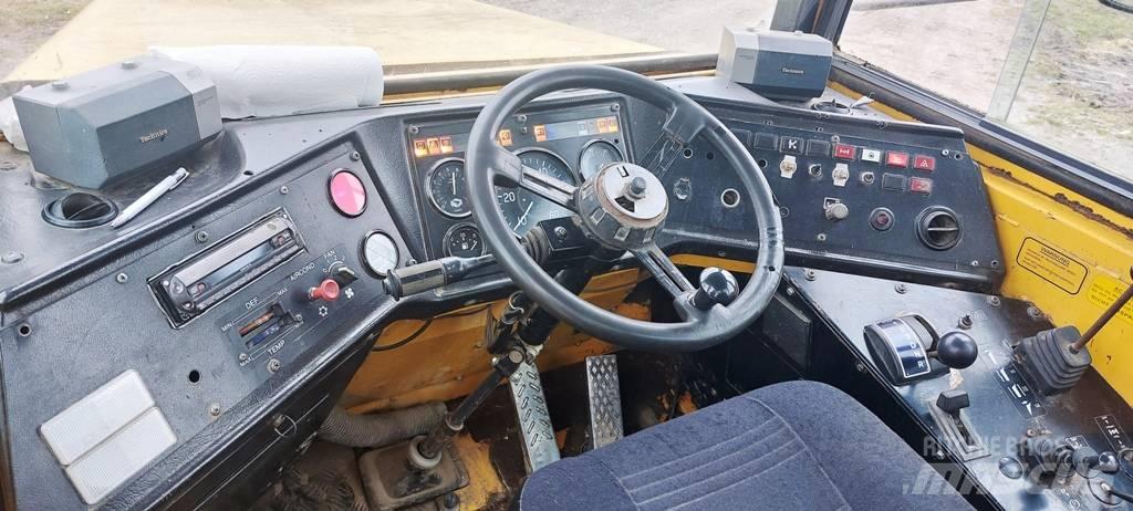Volvo BM A 25 B Зчленовані самоскиди