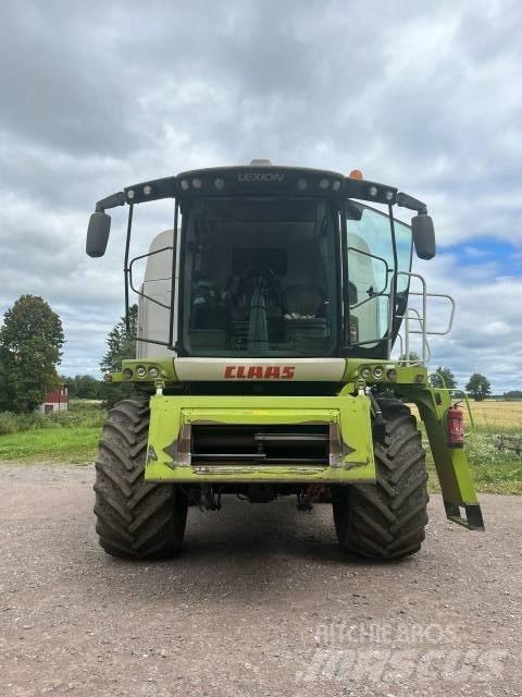CLAAS Lexion 620 Зернозбиральні комбайни