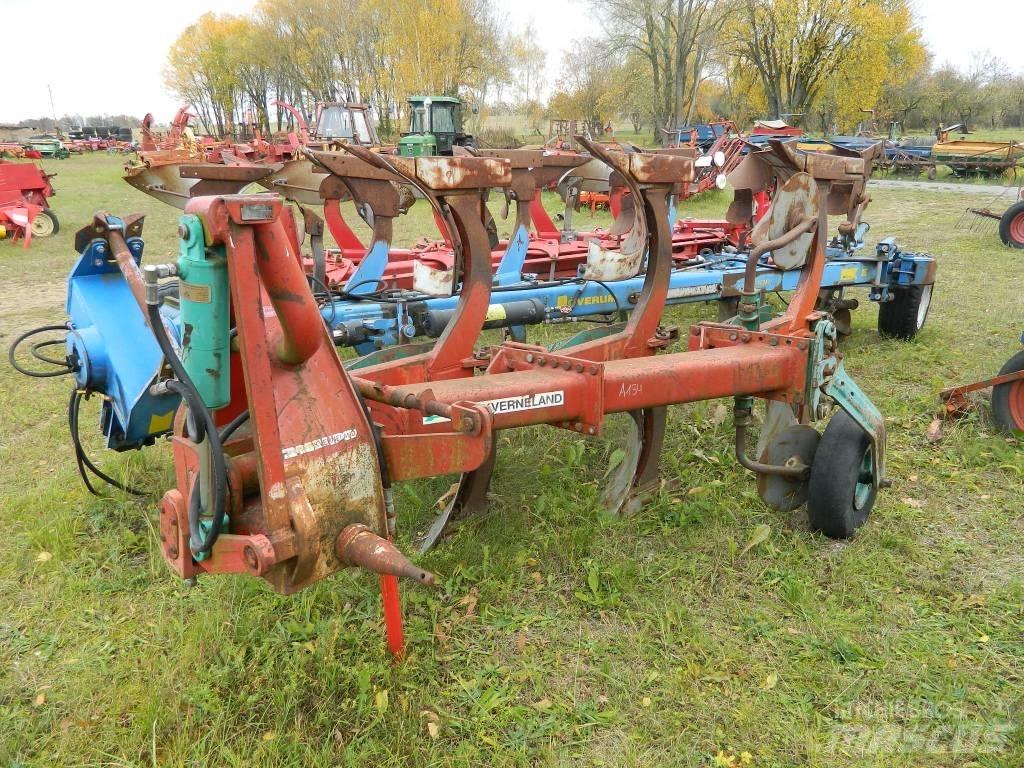 Kverneland 3 Реверсивні плуги