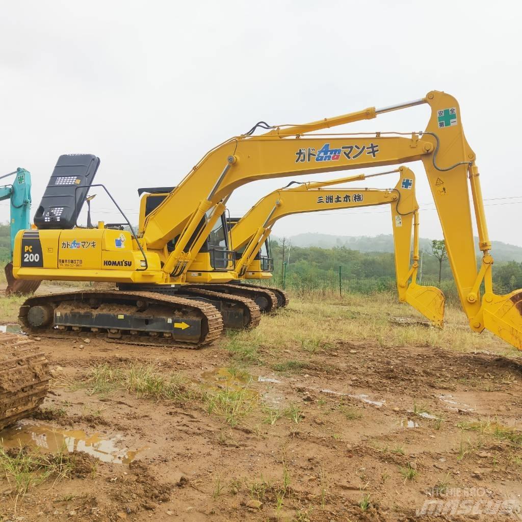 Komatsu PC200-8 Гусеничні екскаватори