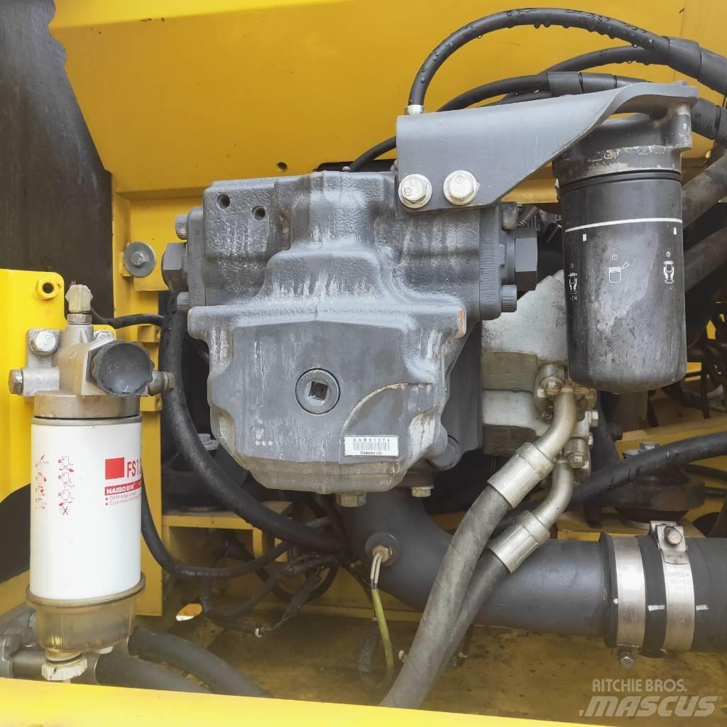 Komatsu PC200-8 Гусеничні екскаватори