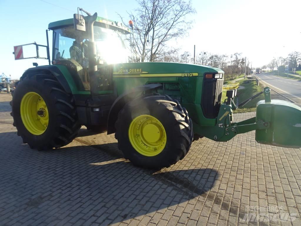 John Deere 8410 Трактори