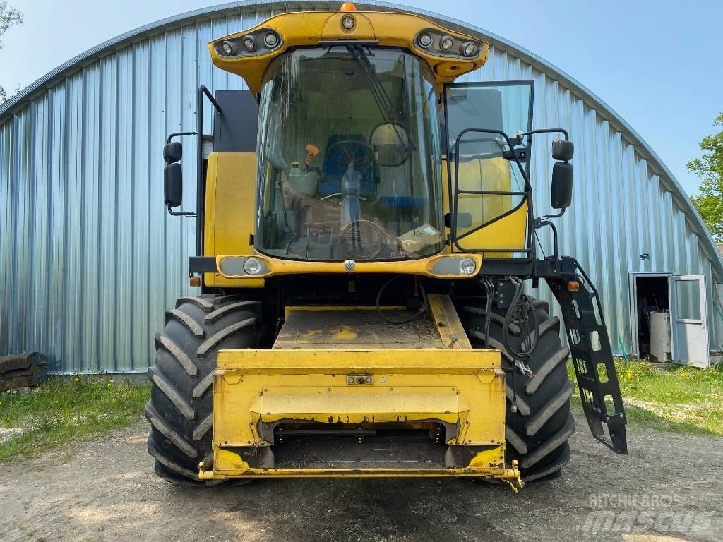New Holland CS 6050 Зернозбиральні комбайни