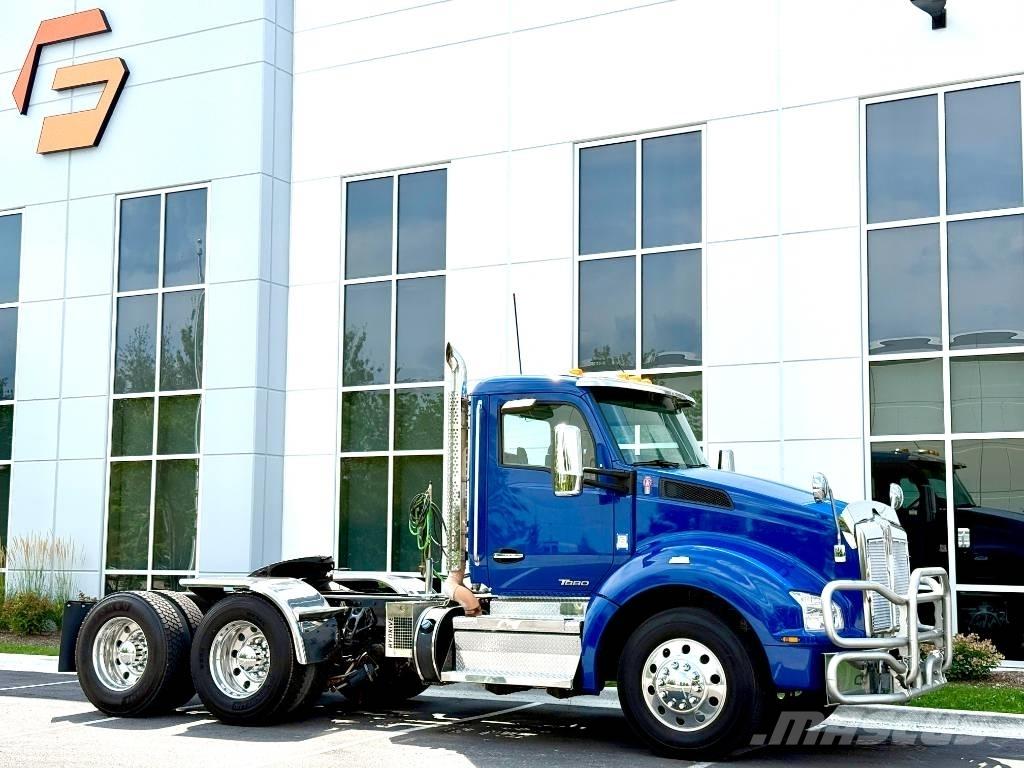 Kenworth T 880 Тягачі