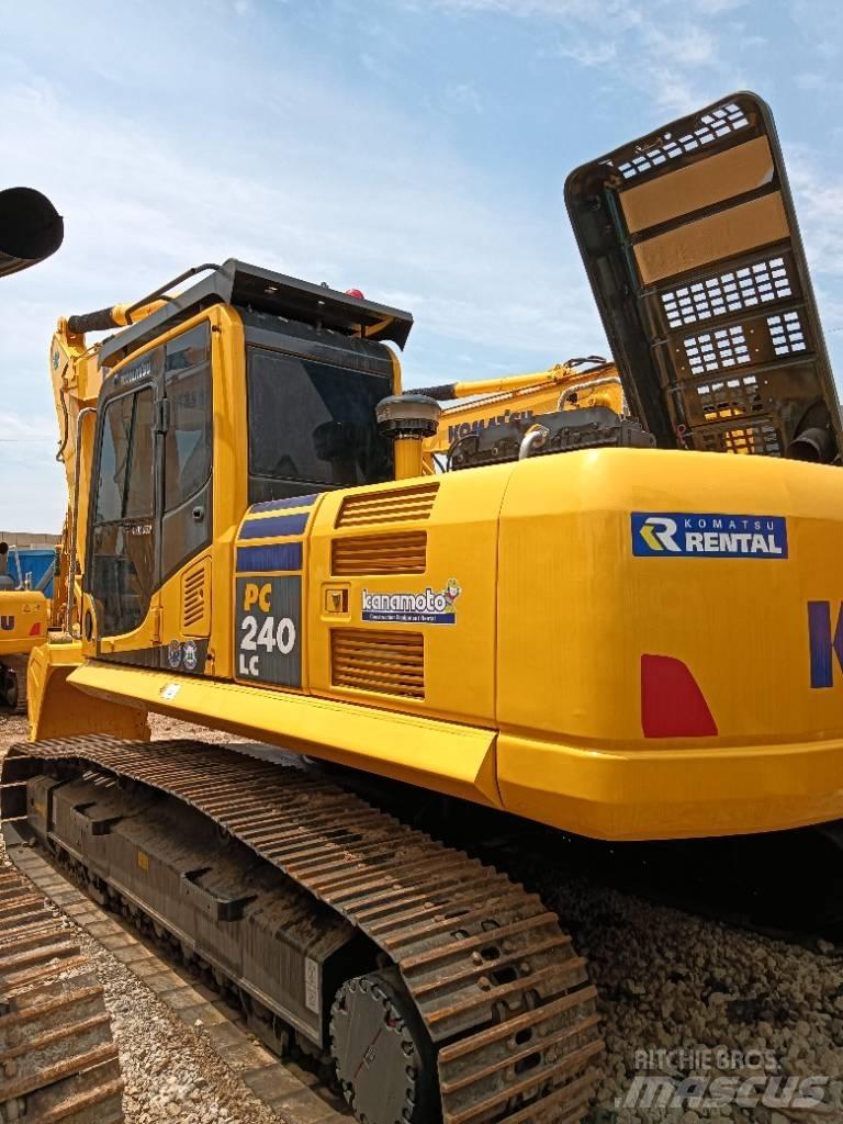 Komatsu PC 240 Гусеничні екскаватори