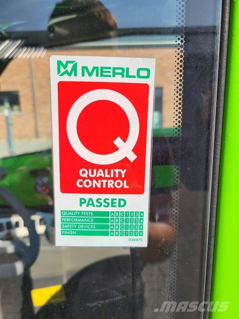 Merlo TF33.7 Багатофункціональне обладнання для вантажних і землекопальних робіт