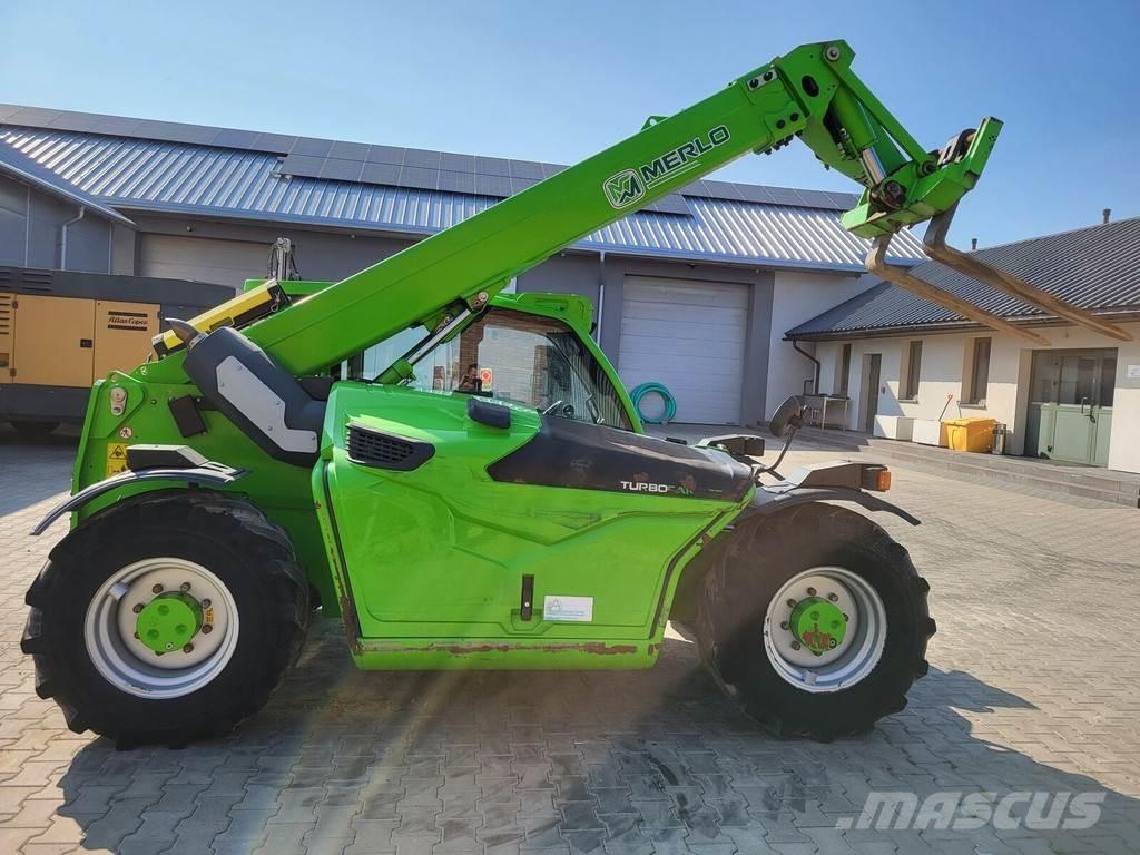 Merlo TF33.7 Багатофункціональне обладнання для вантажних і землекопальних робіт