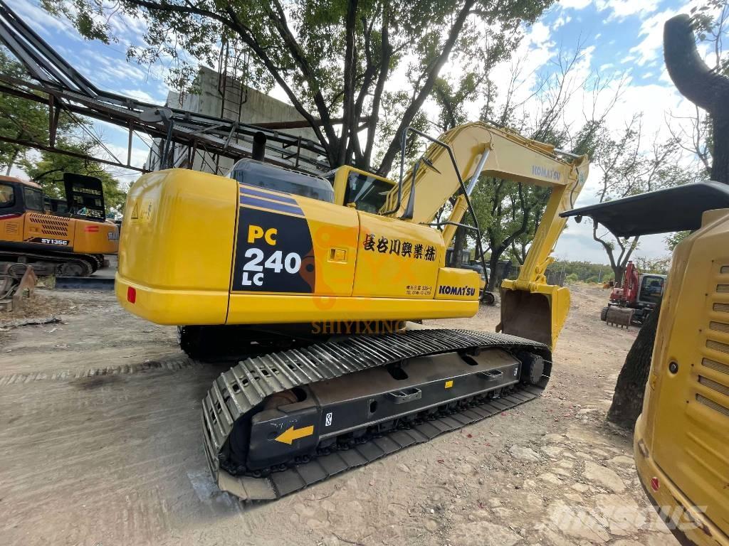 Komatsu PC 240-8 Гусеничні екскаватори