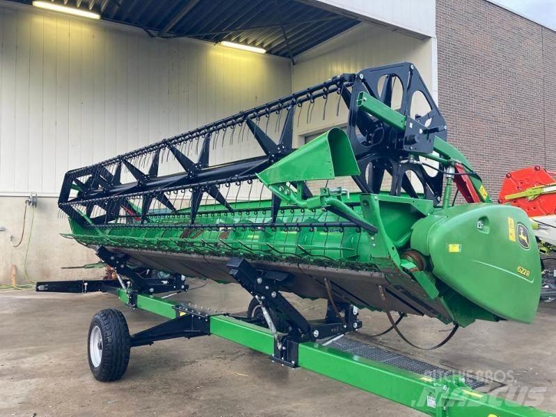 John Deere T 550 i Зернозбиральні комбайни