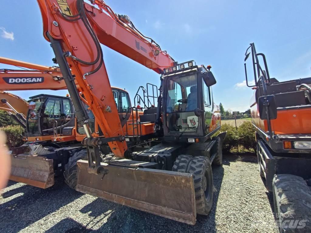 Doosan DX140W-5 Колісні екскаватори