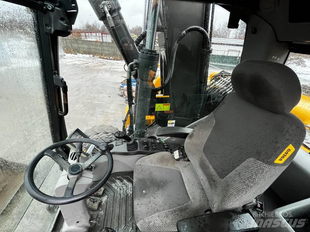 Volvo EW 140 C Колісні екскаватори