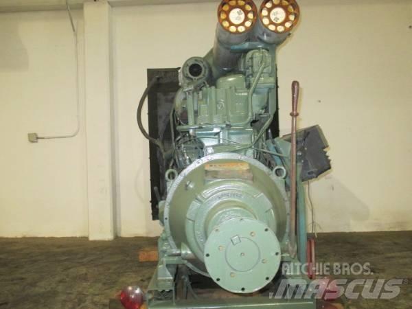 Volvo TID121LP Двигуни