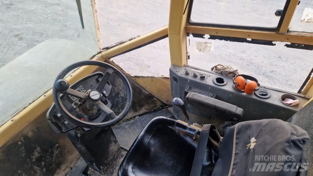 Dynapac Ca280d Котки тротуарні