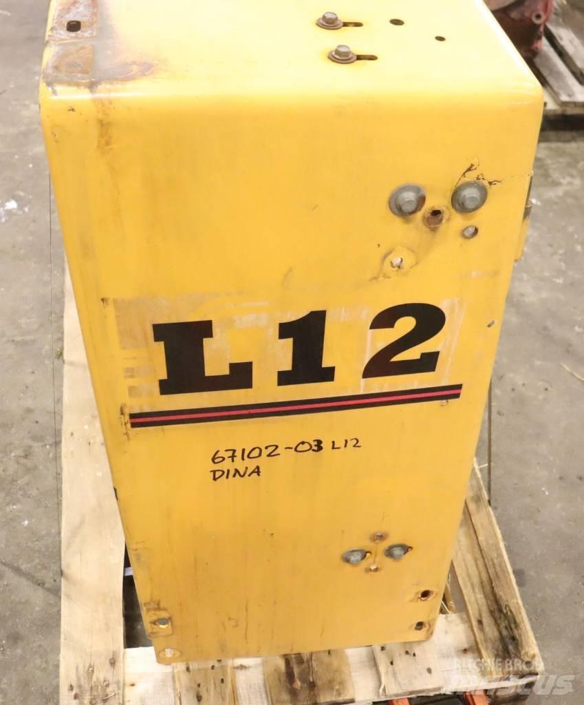 Ljungby L 12 Кабіна