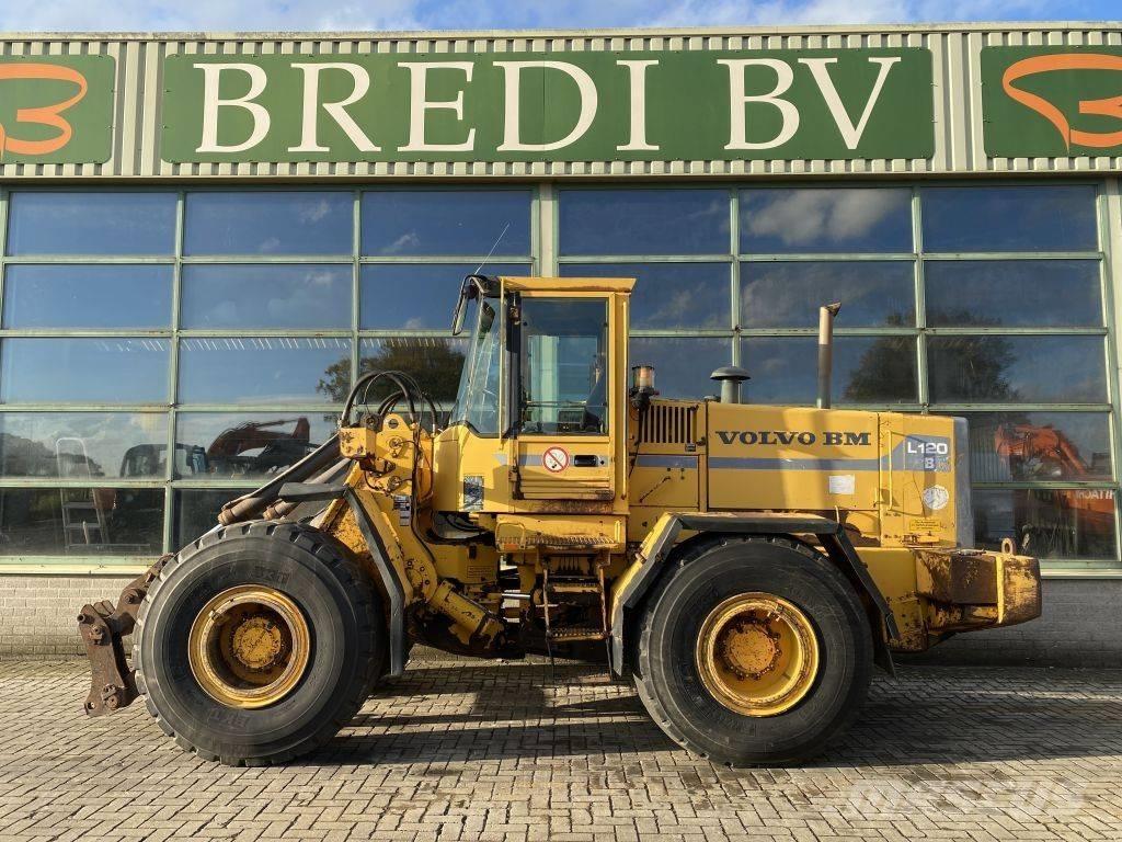 Volvo BM L 120 B Фронтальні навантажувачі