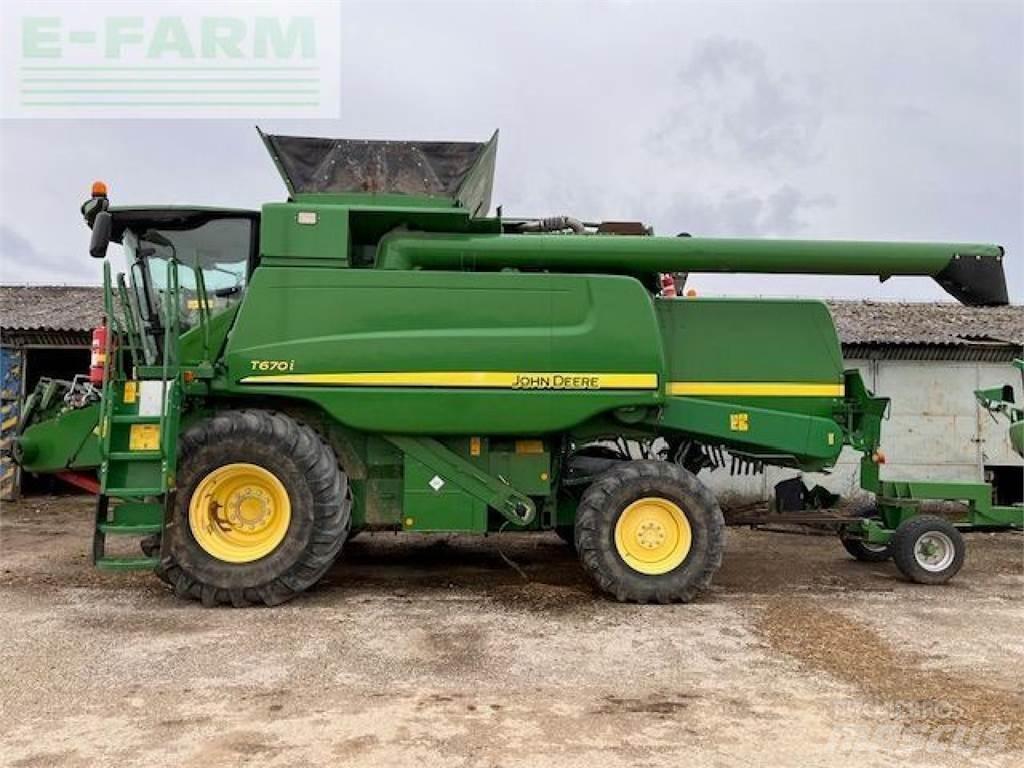 John Deere T670 Зернозбиральні комбайни