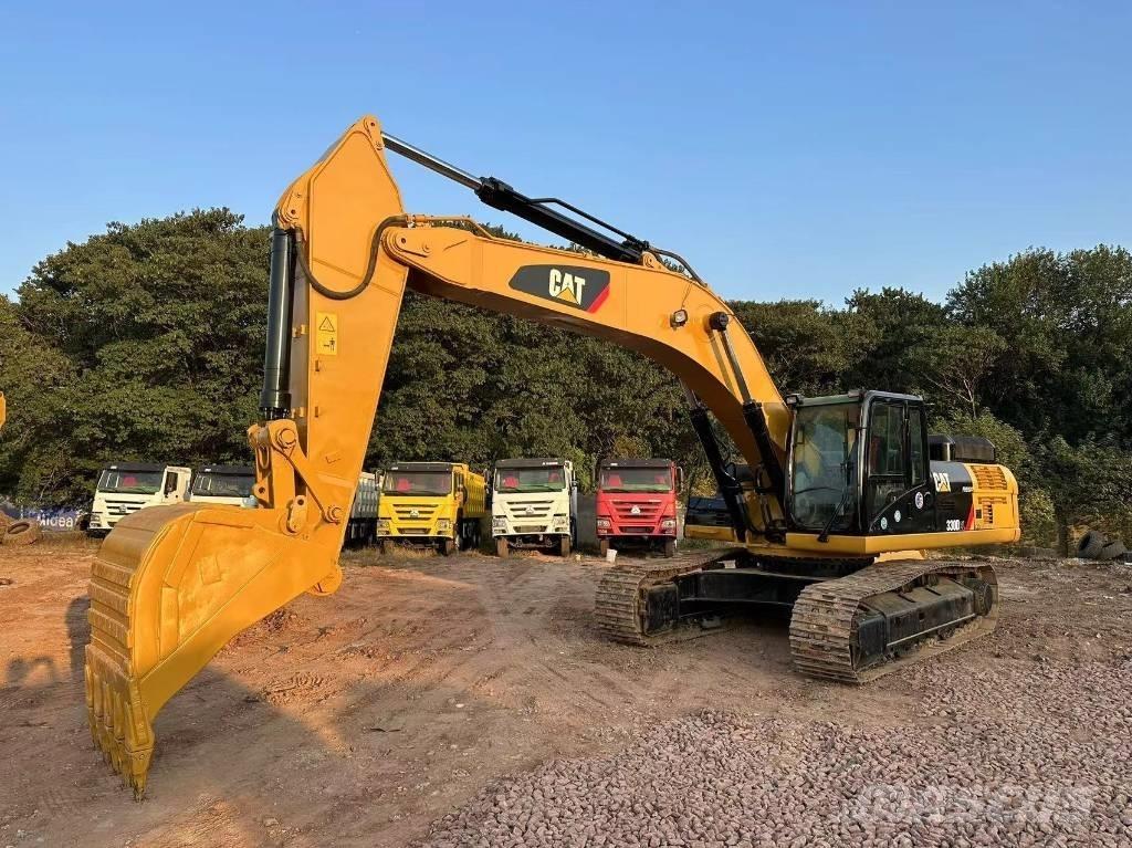 CAT 330DL Гусеничні екскаватори