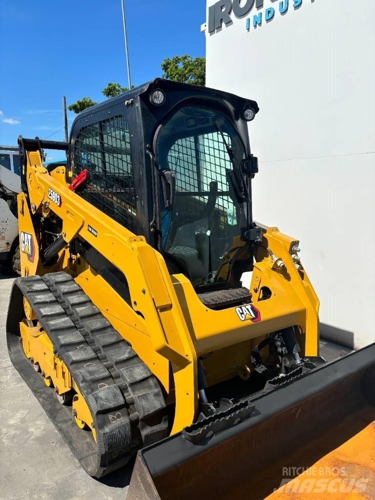 CAT 259D3 Міні-навантажувачі