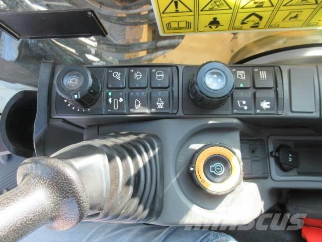 CAT 320 GC Гусеничні екскаватори