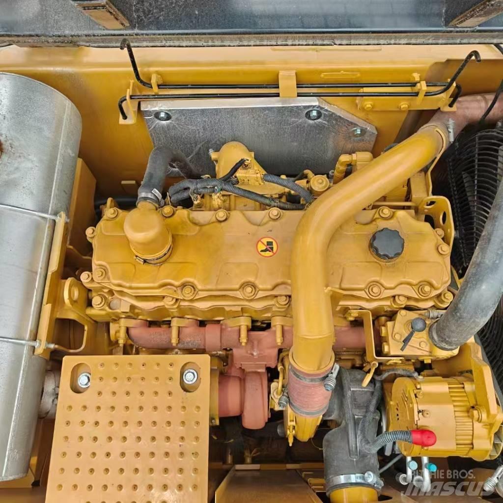 CAT 329 D Гусеничні екскаватори