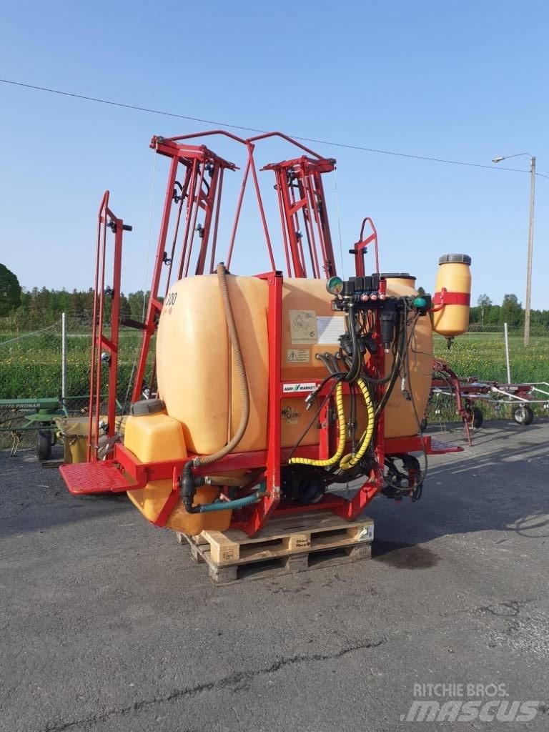 Junkkari 1300L/16M Навісні обприскувачі