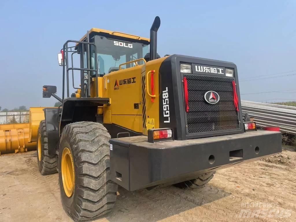 SDLG LG 958 F Фронтальні навантажувачі
