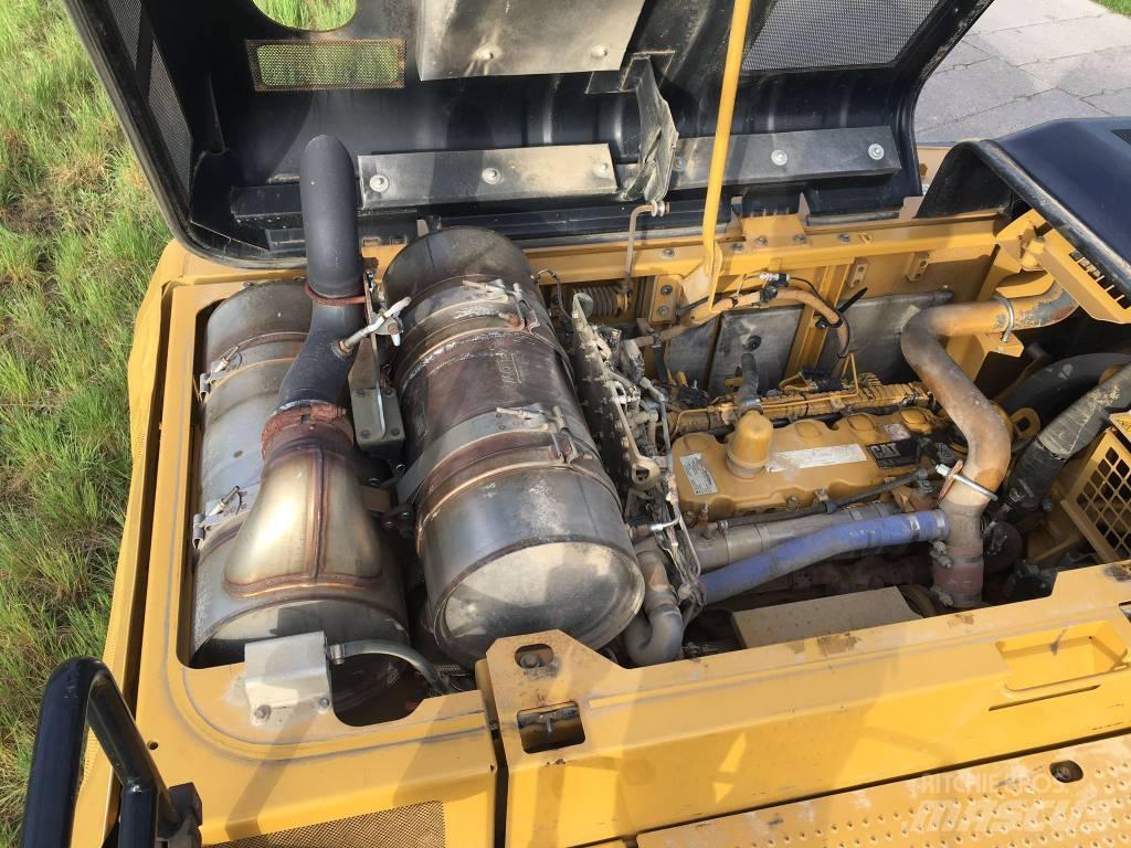 CAT 336F Гусеничні екскаватори