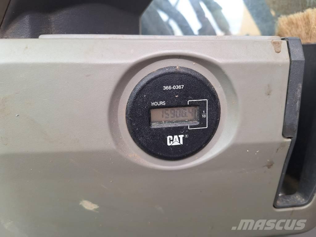 CAT 336F Гусеничні екскаватори